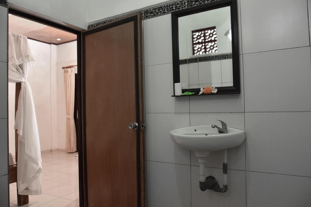 Warung Ombak Homestay Αμέντ Εξωτερικό φωτογραφία